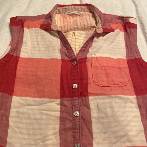 Woolrich plaid sleeveless button up shirt size medium - Picture 3 of 5